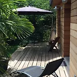 D'hotes Du Clos Bamboo Bed & Breakfast Mérignac
