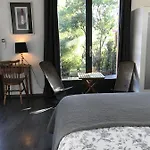D'hotes Du Clos Bamboo Bed & Breakfast Mérignac